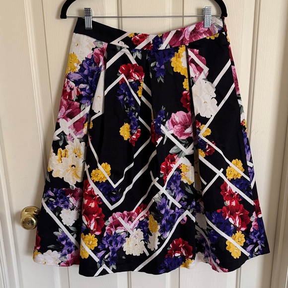 New York & Co Floral A-Line Skirt - Picture 1 of 5